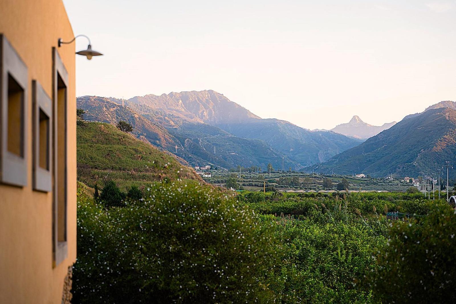 Bioagriturismo Antica Sena Milici Zewnętrze zdjęcie
