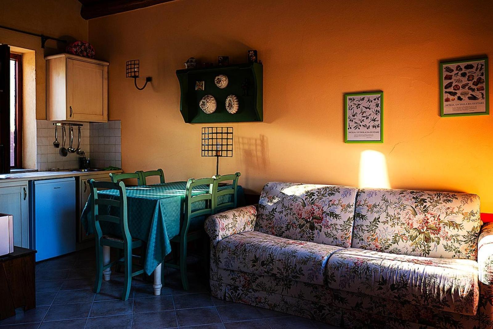 Bioagriturismo Antica Sena Milici Zewnętrze zdjęcie
